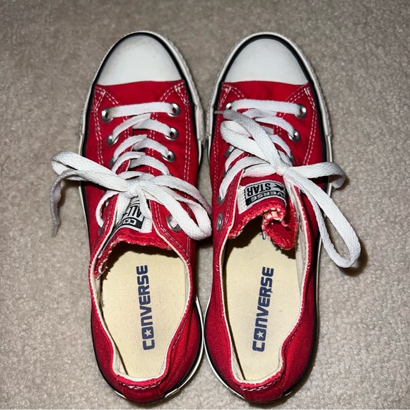 Converse Red Sneakers Size 7 - Picture 2 of 4